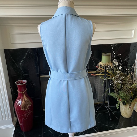 FOREVER 21 - Picture 4 of 8